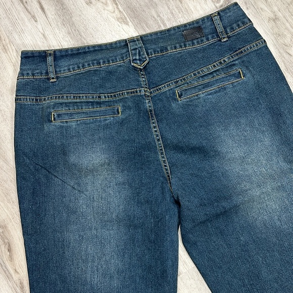 Flamingo Stretch Denim Dark Antique Wash Relaxed Fit Straight Leg Trouser Jeans - Picture 5 of 11